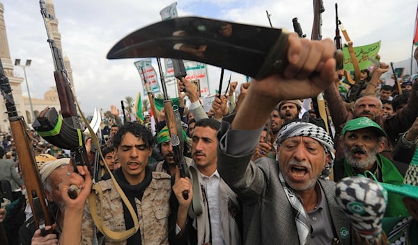 صنعاء ترفع مستوى استهدافها للبنية النفطية الحيوية في السعودية (من الويب)