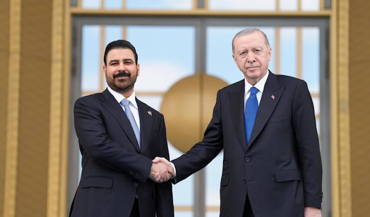 إردوغان مستقبلاً الزيدي في أنقرة (واع)