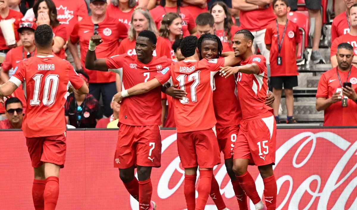 سجّلَ كل من بريل إمبولو (10) ودان ندوي (46) هدفَي منتخب سويسرا.