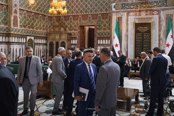 حُظر على أيّ عضو في المجلس «الدعوة إلى الانفصال أو التقسيم تحت أيّ مسمّى» (سانا)