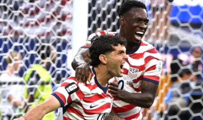 استفادَ المنتخب الأميركي من قرار الاتحاد الدولي لكرة القدم (فيفا) بإلغاء إيقاف مهاجمه فولارين بالوغون.