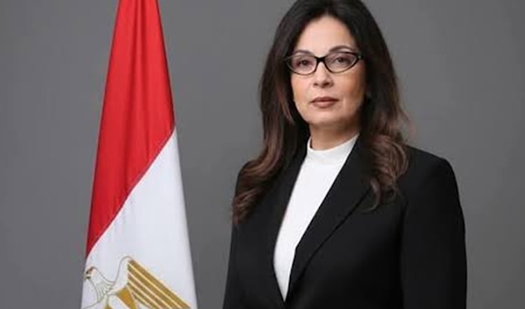 لعنة «قوت القلوب» تطيح بوزيرة الثقافة المصرية | حكم قضائي يحسم الجدل: جيهان زكي «سـارقة»!