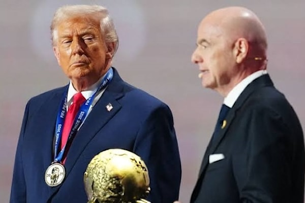 اعترف ترامب انه تدخل مباشرةً لدى إنفانتينو من اجل الغاء عقوبة اللاعب الاميركي بالوغون (من الويب)