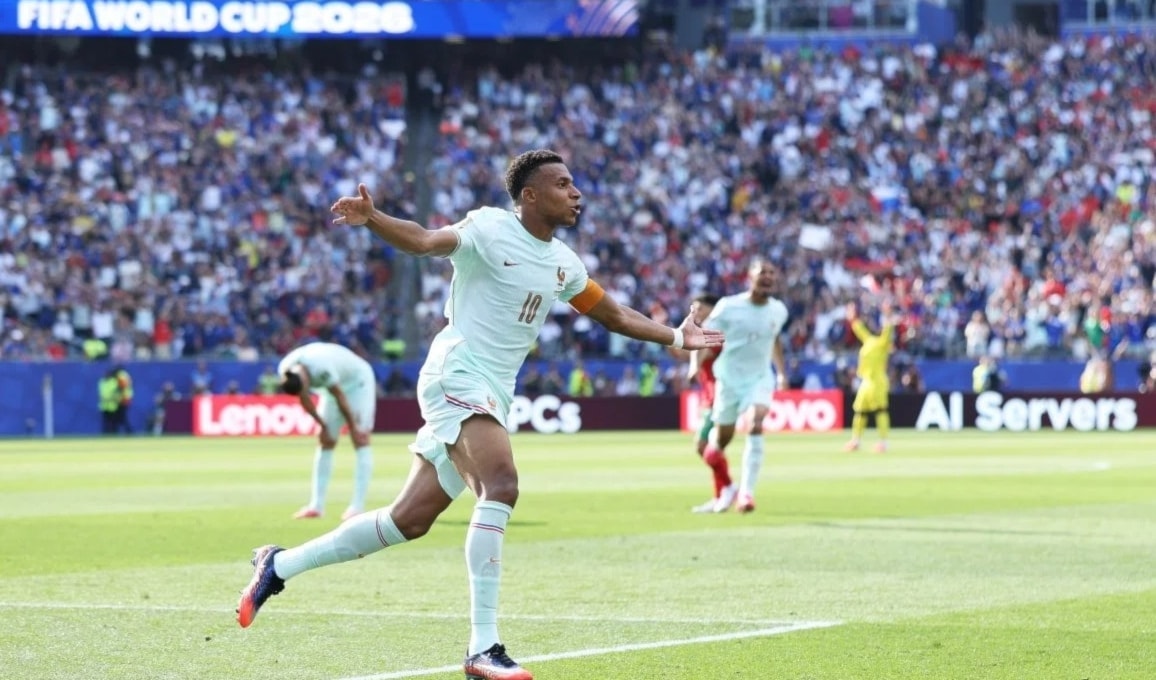 بادرَ كيليان مبابي بافتتاح التسجيل لمنتخب فرنسا في الدقيقة (60).