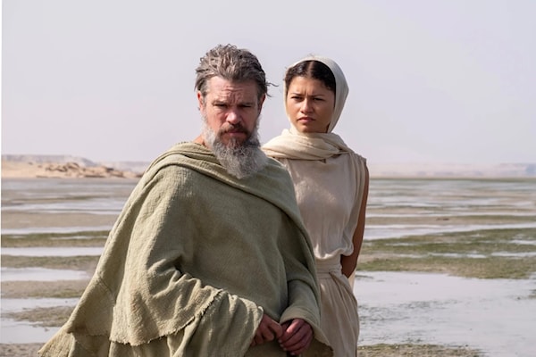 زندايا ومات دايمون في مشهد من الفيلم