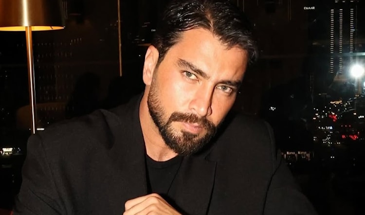 أعلن الممثل السوري معتصم النهار انتهاء تصوير مشاهده في مسلسل «أنا أنت.. أنت مش أنا»