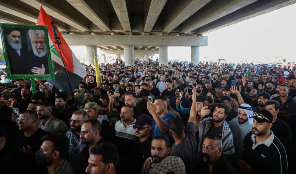تجمّع مؤيد لـ«الحشد الشعبي» في بلدة المسيّب في محافظة بابل (أ ف ب)