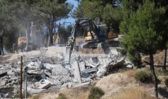 إسرائيل تحفظ أمنها من خلال تدمير بيوت الفلسطينيين (من الويب)
