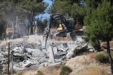 إسرائيل تحفظ أمنها من خلال تدمير بيوت الفلسطينيين (من الويب)