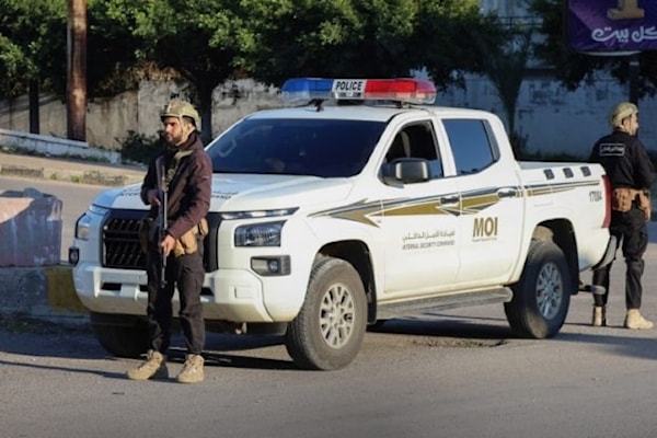 أعلن «المرصد» توثيق مقتل 14 شخصاً داخل مراكز الاحتجاز منذ بداية العام (سانا)