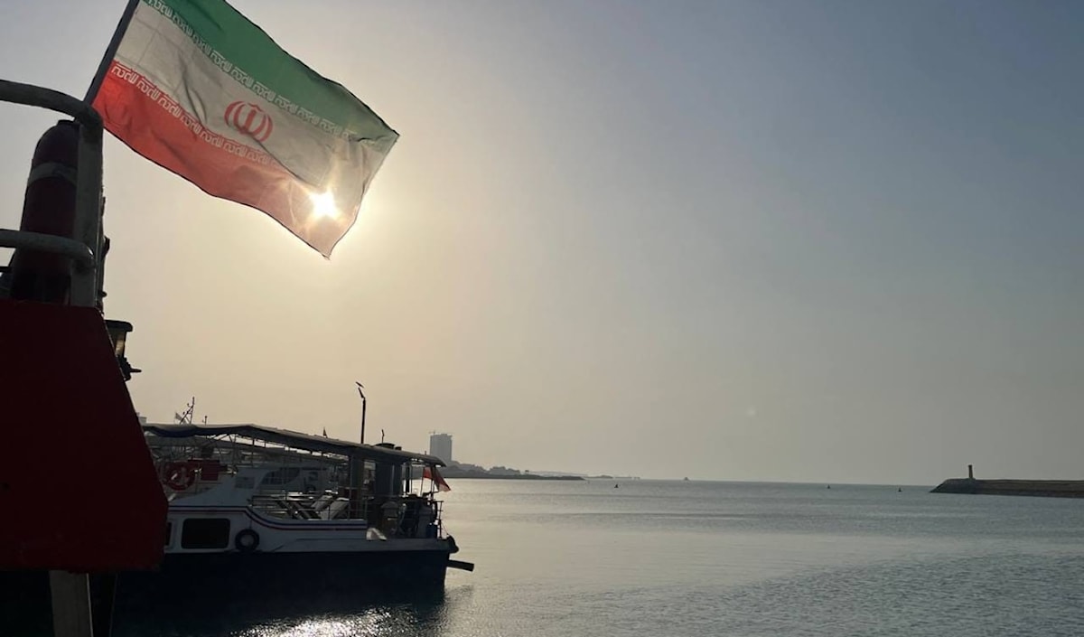 تُسجّل حركة نشطة للسفن الملتزمة بالمسار المائي الذي حدّده «الحرس الثوري» (الأخبار)