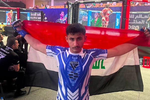 كان مصعب تأهّلَ بجدارةٍ الى الأدوار النهائية في بطولة العالم للفنون القتالية المختلطة (MMA).