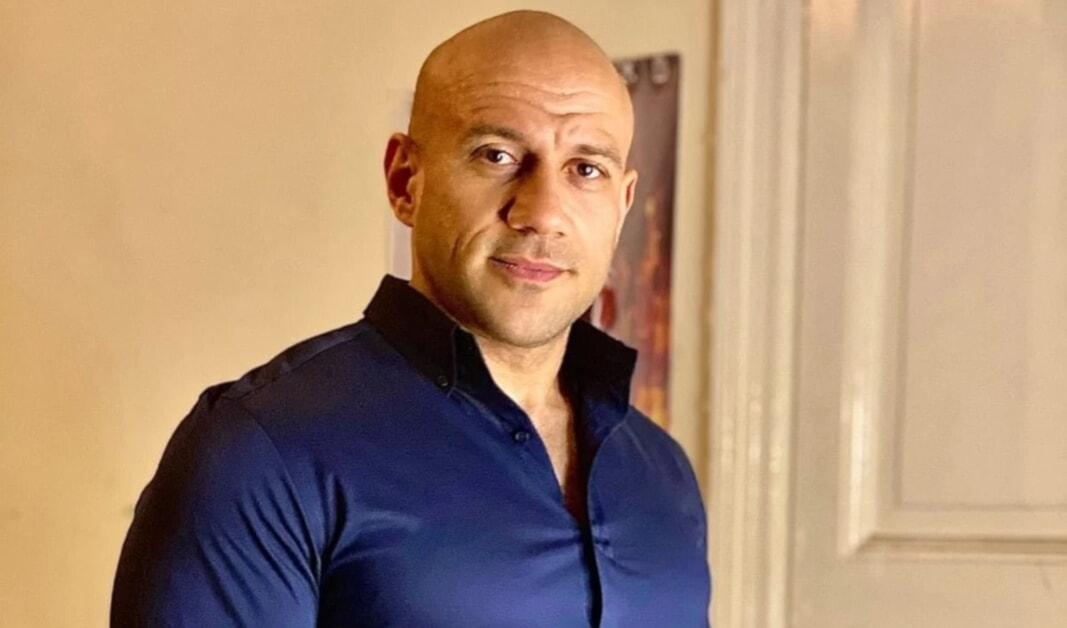 عاد أحمد مكي إلى مواقع التصوير بعد سنوات من الغياب عن شاشة السينما