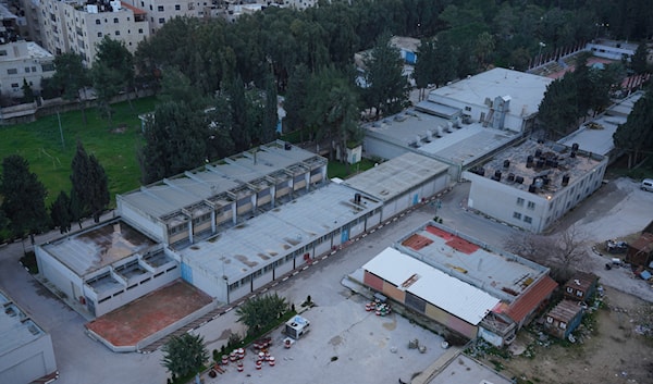 رفع جيش الاحتلال العلم الإسرائيلي على سطح معهد قلنديا (من الويب)