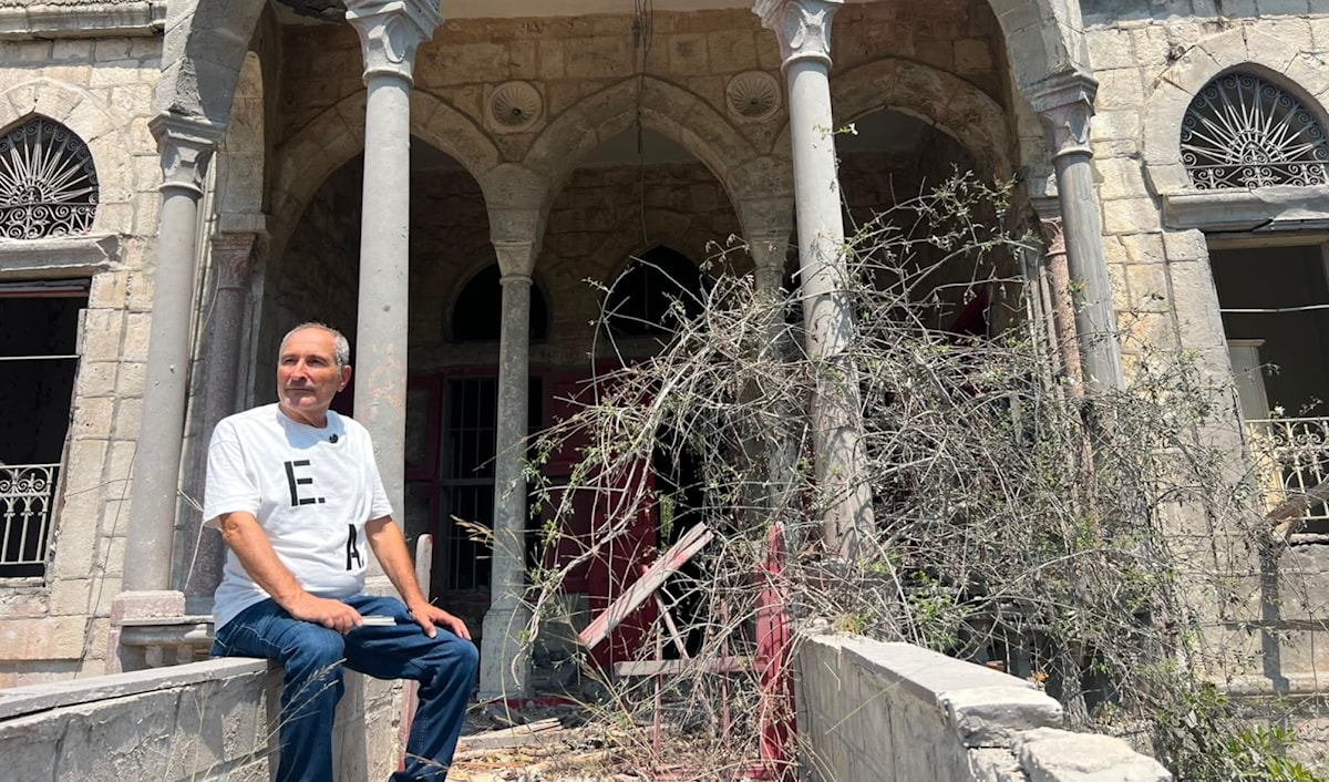 علي مزرعاني اتخذ قرار العودة إلى النبطية بعدما اشتدت الاعتداءات الإسرائيلية (نظمية الدرويش)