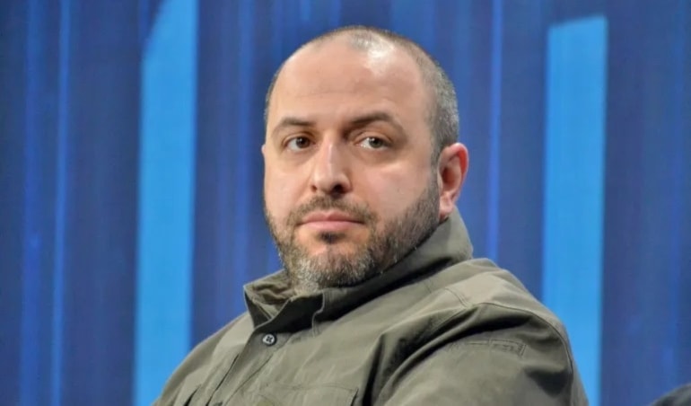 أكد زيلينسكي أن عميروف سيظل مسؤولاً عن محادثات السلام (من الويب)