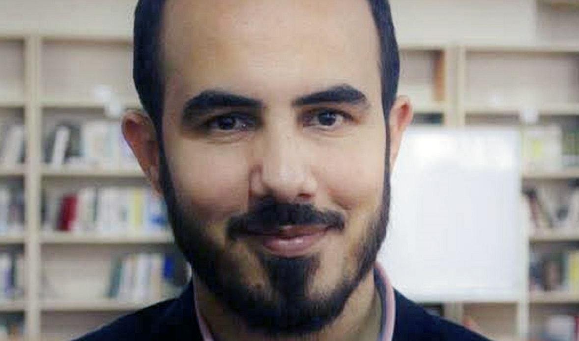 علي ضاهر جعفر يطوف بالشعر بقاعاً