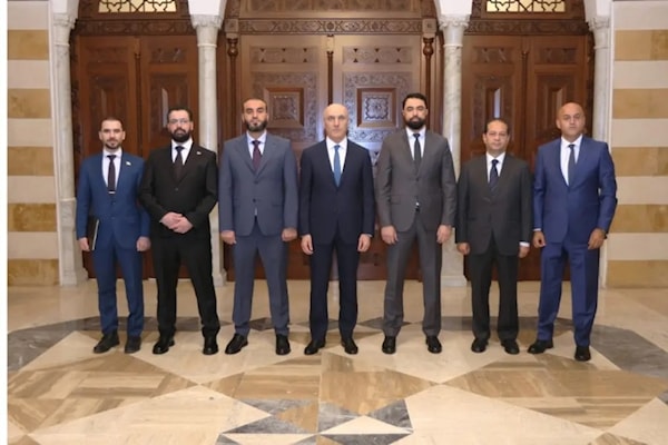 أكد المجتمعون أهمية تفعيل قنوات التواصل المباشر وتبادل المعلومات (من الويب)