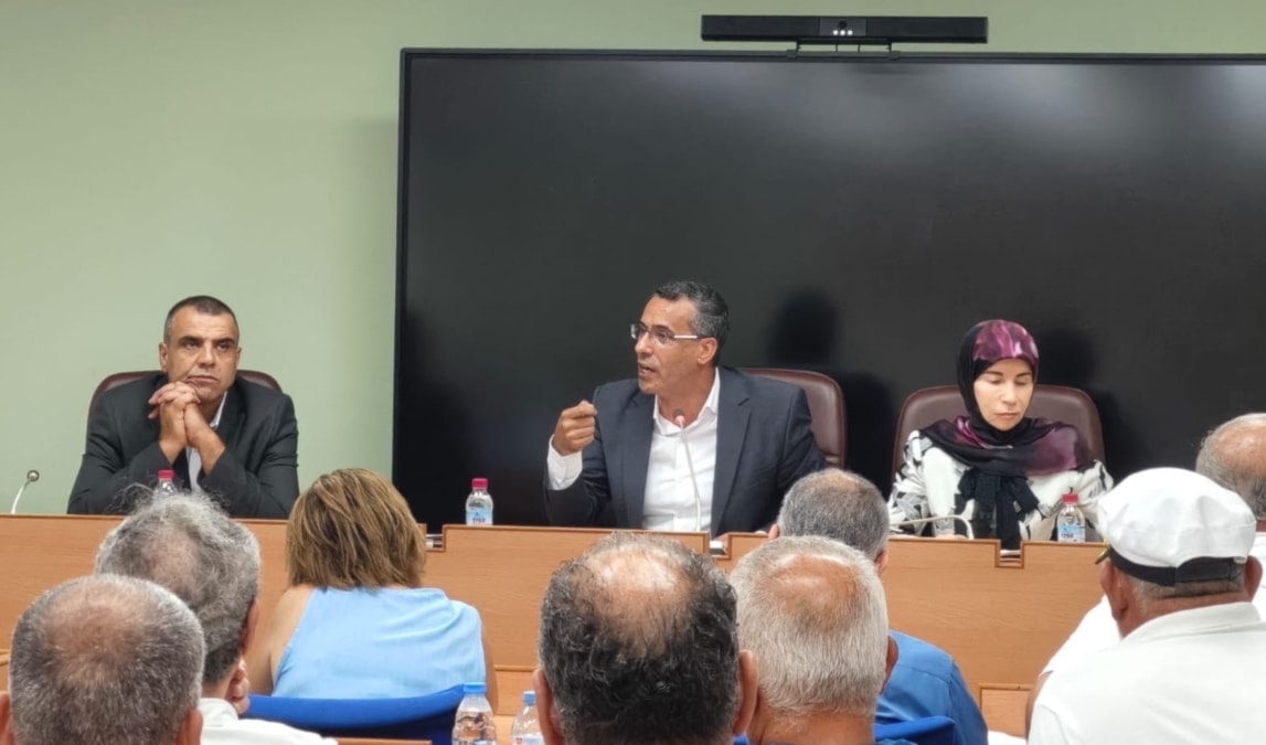 وزير الزراعة متحدثاً خلال الاجتماع (الوكالة الوطنية)
