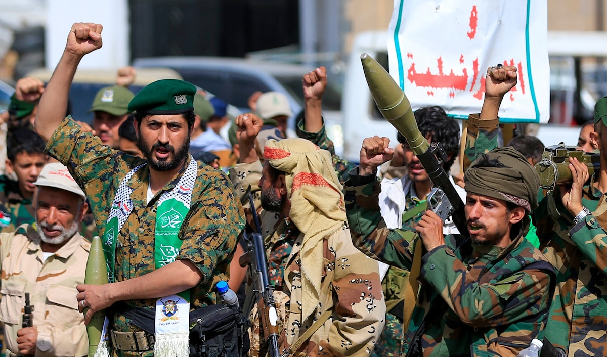 سيطرة «أنصار الله» على «باب المندب» تمنح صنعاء إمكانات إضافية لمواجهة الحصار المفروض عليها (أ ف ب)