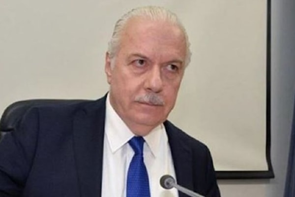عبّود لا يأبه للحاج: إصدار التشكيلات غداً