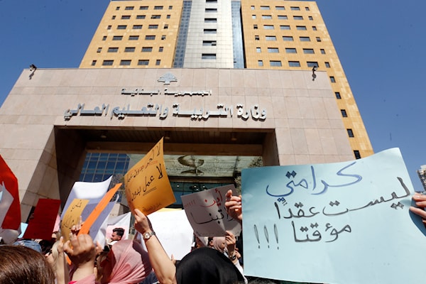 أكدت الوزارة على ضرورة «تخفيف الأعباء المالية عن كاهل صناديق المدارس الرسمية» (مروان بو حيدر)