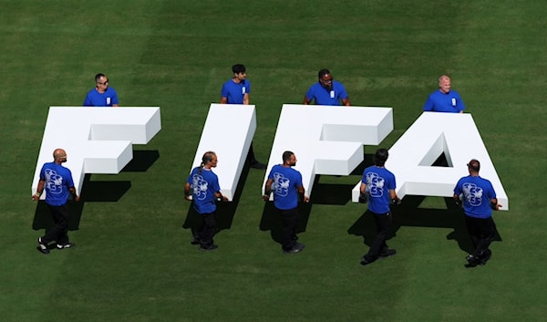 يعتبر الاتحاد الدولي لكرة القدم أنّ ما قامَ به من تعديلٍ في فترة التوقف الدولية يصب في مصلحة اللعبة