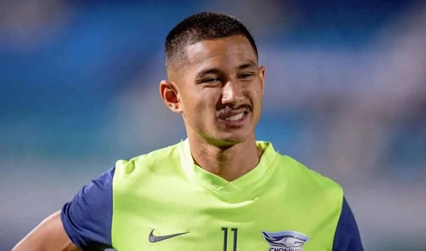 يمر اللاعب البالغ من العمر 28 عاماً بمرحلة أفول في مسيرته رغم ثروته الهائلة.